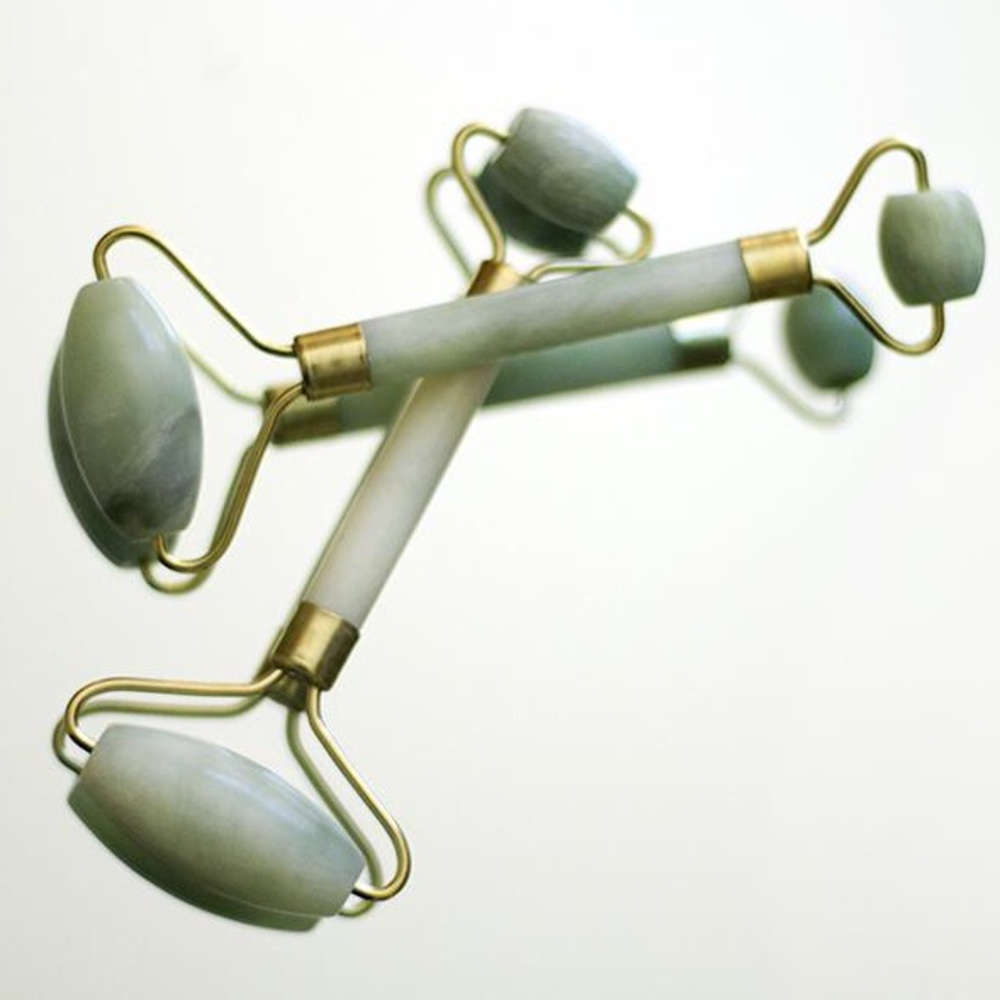 Luna Nectar The Metamorphic Jade Roller